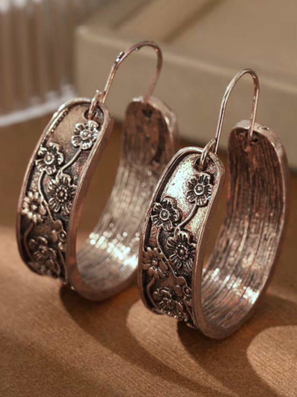 Vintage Boho Copper Floral Carved Wide Chunky Open J Hoop Earrings Antique Style - Picture 8 of 10